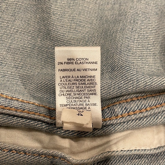 Express Cropped Washed Denim Jacket - Picture 8 of 8